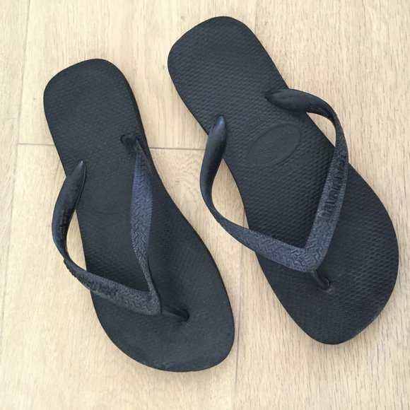 Havaianas Black Top Flip Flops - Picture 1 of 3